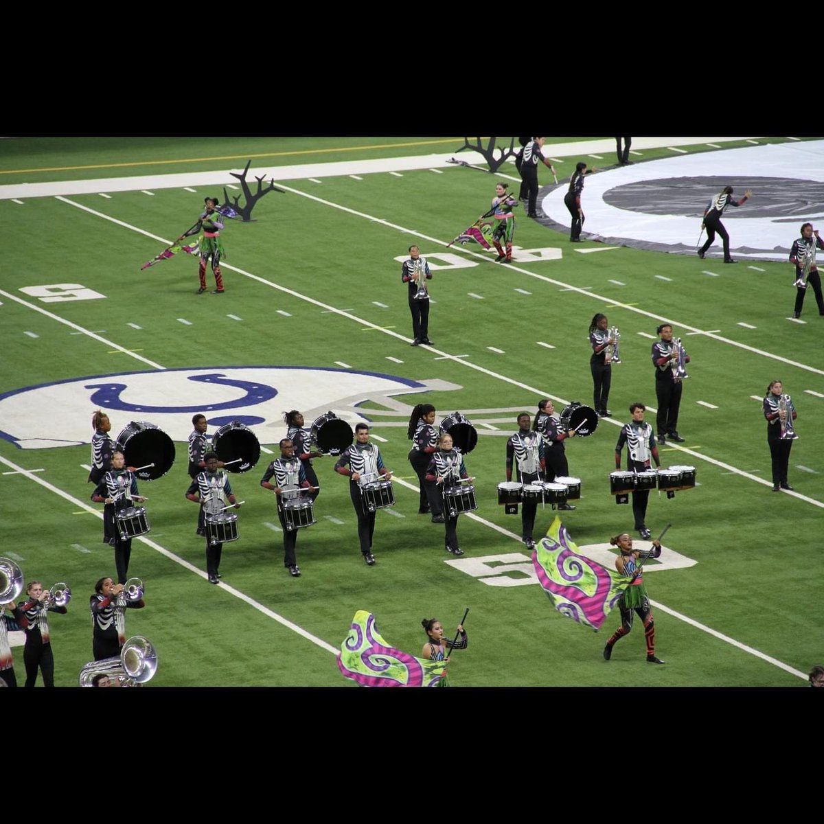 MPLTPride's tweet image. Congratulations to our performers on a fantastic and memorable season! Thank you to our parents, volunteers, administration, and senior class for your unwavering support and leadership! We are looking forward to the 2025 season! Our calendar is published! Are you next?!