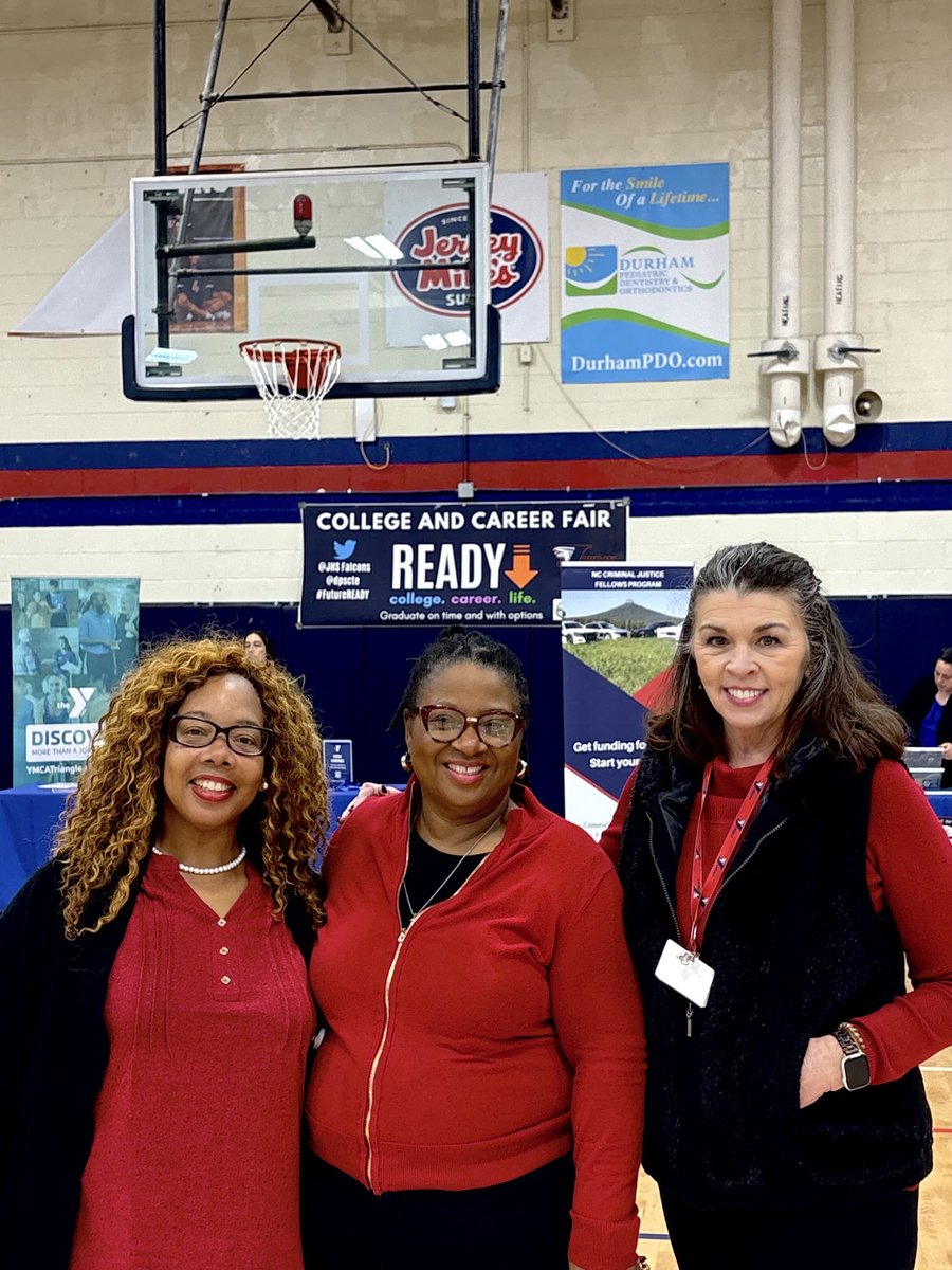 When your CDC wants you to help work, be at work early &amp; wear red tops with black bottoms for the career and college fair today, what do you? You and the SPC put on red tops and black bottoms, come early and help. #WeareCTE #WeareDPS ⁦<a href="/JhsCdc/">JHS_CDC</a>⁩ ⁦<a href="/dpscte/">Durham Public Schools CTE</a>⁩