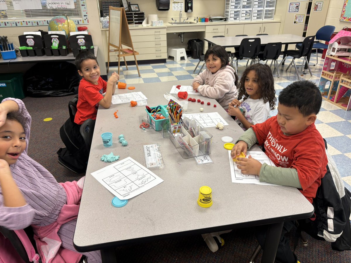 MrsAdam1010's tweet photo. After learning about landforms, students used playdough to create mountains, valleys, plateaus, plains, islands, hills, & volcanos. Pictures were taken to document in their Seesaw journal. They came out so good! ๐๐ฝ #groWHere @WHE_Whiskers @WHESIBPYP https://t.co/VIdESW0nb6