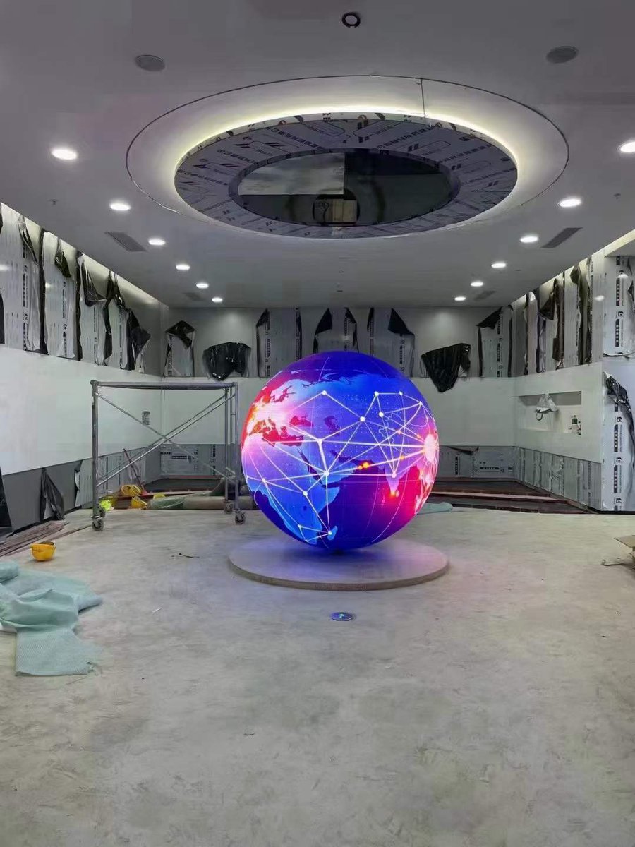 stellazheng89's tweet image. Eye-catching LED spherical screen is a creative LED solution with super advertising value,360°uniform display without distortion，every angle is the best angle. 
#ledball #sphericalledscreen
#customizedleddisplay #leddisplay
WA/Wechat:8613714376779;
Email: stellazheng@dedikj.com.