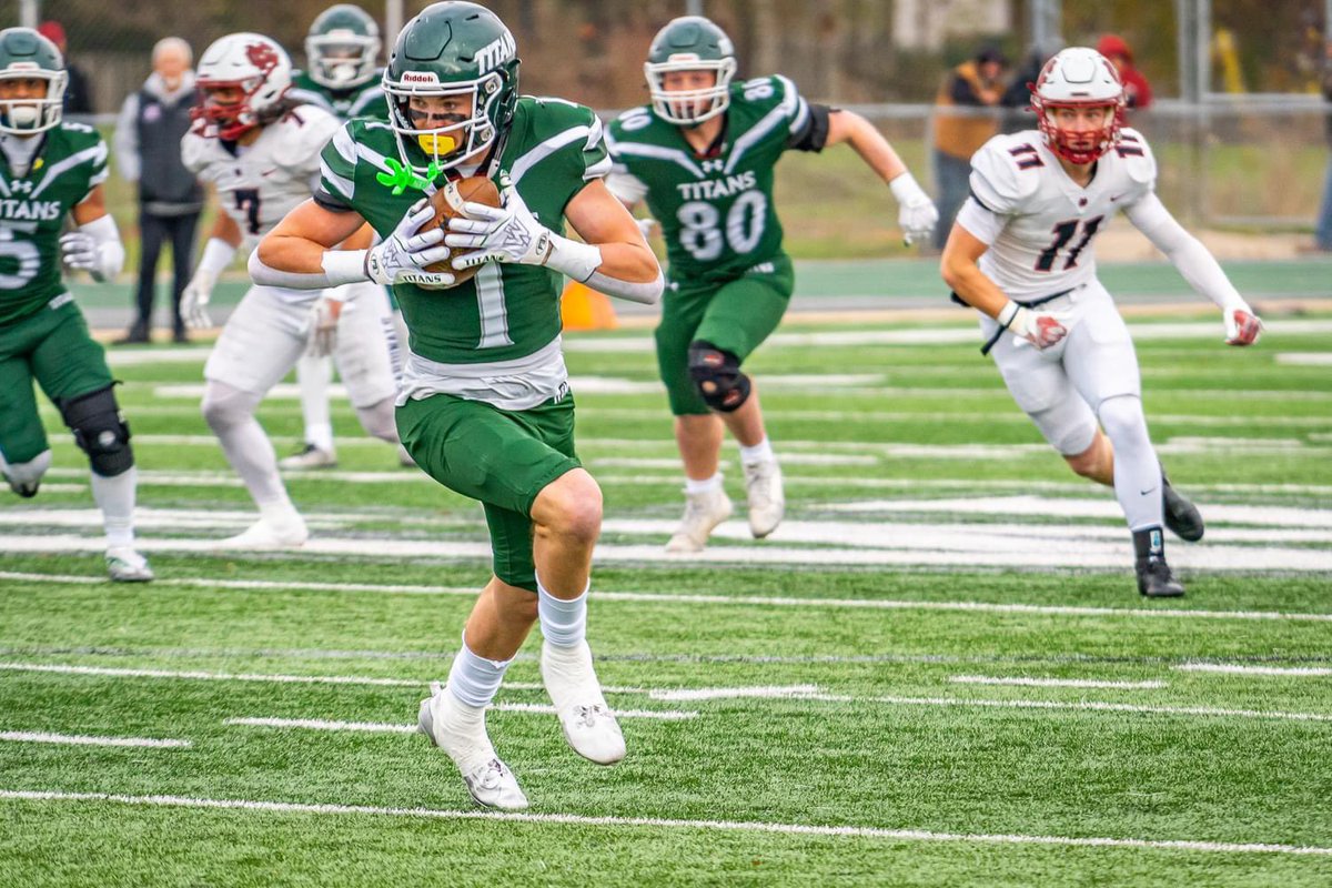 9 Receptions for 153 yards versus NCAA D3 #1 North Central to finish out sophomore year.