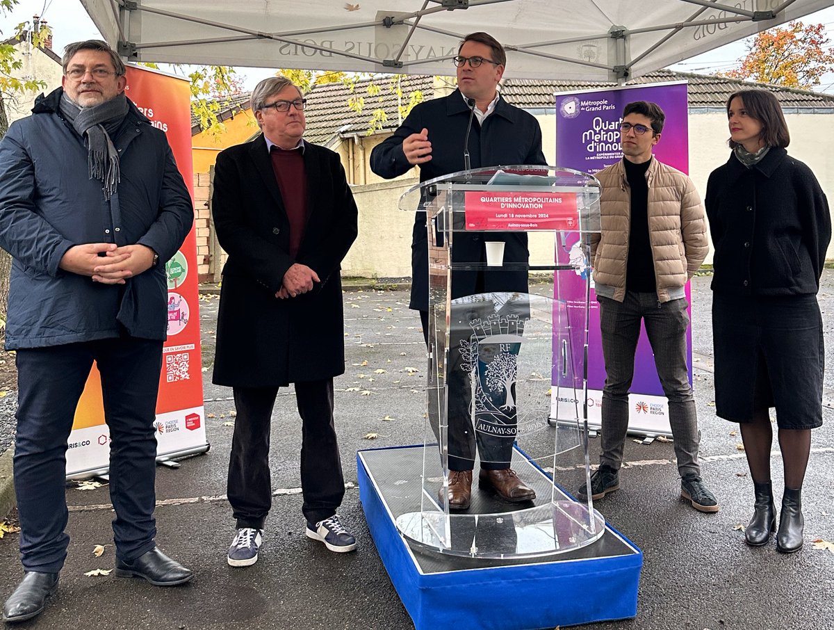 geoffroyboulard's tweet photo. #Innovation Inauguration d’expérimentations du programme #QMI @GrandParisMGP @Paris_and_Co à @AulnaySousBois accueilli par @brunobeschizza avec @deniscahenzli : solutions de dalles perméables recyclées et de photovoltaïque à haut rendement sur un bâtiment administratif municipal https://t.co/j1gopuGQ4F