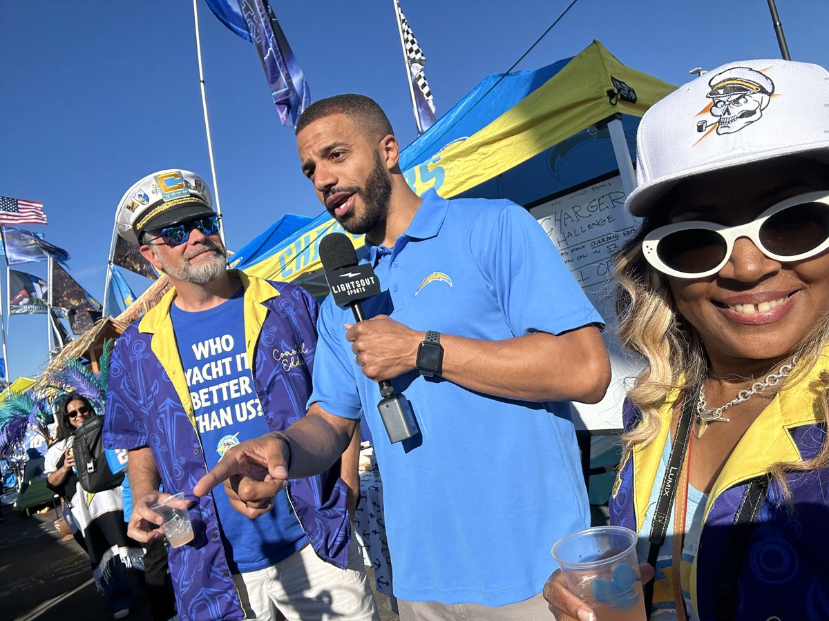 RiversLakeYC's tweet photo. Did you visit the RLYC tailgate yesterday? Sound off and #boatup @chargrrs https://t.co/TuKsEduLlK
