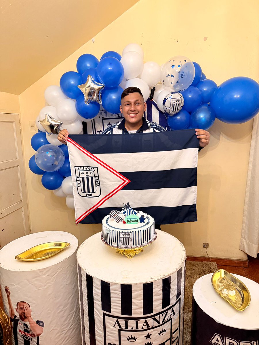 Hoy cumplo un año más de vida , Hoy es mi cumpleaños nro 19 , Hoy la pasaré de rompe y raja con mi Alianza Lima , Gracias por sus saludos y llamadas ¡FELIZ CUMPLEAÑOS A MIIII!! BIENVENIDOS MIS 19 🥳🎉
AL 💙
#AlianzaLima
<a href="/romina_vignolo/">Romina Vignolo</a> <a href="/ClubALoficial/">Club Alianza Lima</a> <a href="/Hernanbarcos/">Hernán Barcos</a> <a href="/A_goyzueta410/">El Discipulo (RESPALDO)</a>