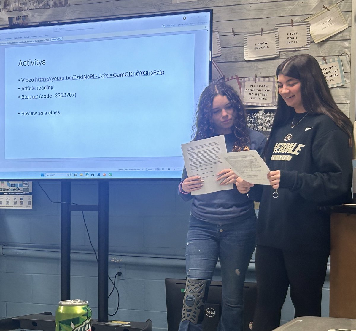 In Small Animal the students and I have swapped places! They have been completing their animal expert “teach” this week. Not only have they been presenting information, but they were also tasked in creating a learning activity for their classmates! <a href="/RuCoCTE/">RuCo CTE</a> <a href="/RiverdaleHighTN/">Riverdale HS</a>