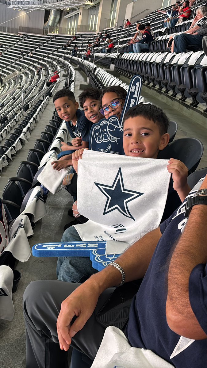 Pdomin5's tweet photo. @dallascowboys #COWBOYSNation https://t.co/KylVUl450R