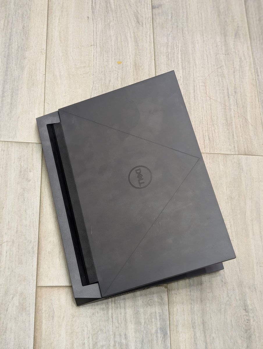 calebyung's tweet image. Dell G15
Victus 15
Lenovo MT
Alienware Area 51M R2

Pick one