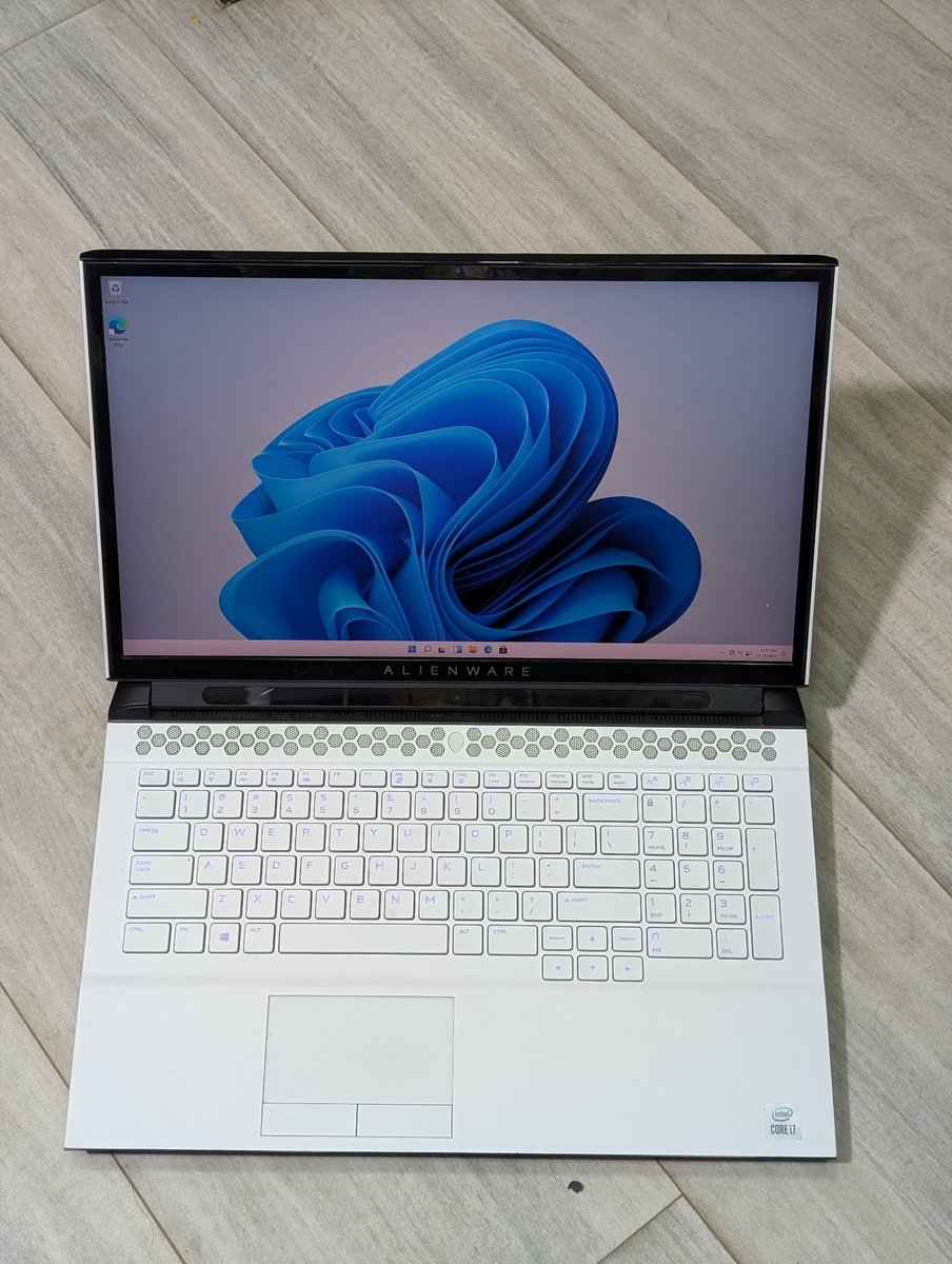 calebyung's tweet image. Dell G15
Victus 15
Lenovo MT
Alienware Area 51M R2

Pick one