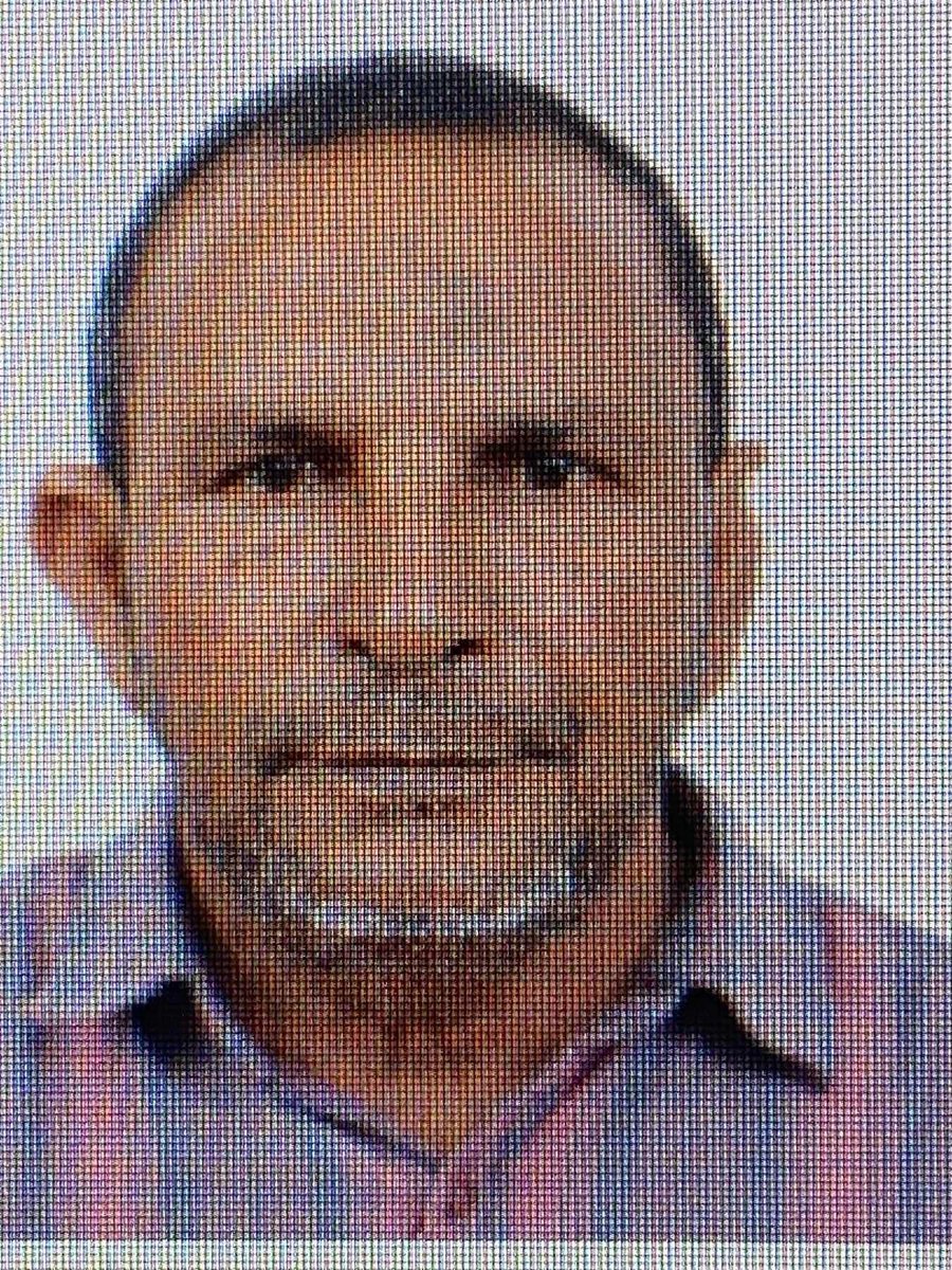 HKurusee's tweet photo. When authorities fail, citizens must act.

This phedophile Muhsin has been released by @PoliceMv cause of PNC affiliation.

I urge people to arrest him.

“Citizen Arrest” is legal in UK, US, Canada & Australia.

This should now be tried in Maldives. Arrest this man & hand him to Police again.

If they release him, arrest him again.

When you make citizen arrest, there is no specific wording to use. But when you make the arrest, you can tell him you’re arresting him and why you’re arresting him. Then hand him to authorities.

It’s high time Maldivians consider “citizen arrest” cause Police have failed too many times. If people start arresting criminals like these under “citizen arrest” concept, I think it will start to make a difference.