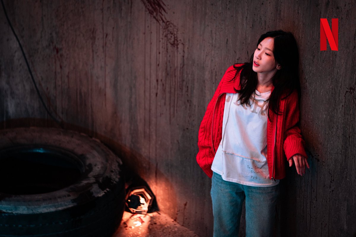 NetflixKR's tweet photo. [실시간] 전국 좀비주의보 발령…“심약자 유의”

확장된 세계관과 더 커진 재미로 시작되는 본격적인 모험 <좀비버스: 뉴 블러드>, 오늘 공개됩니다. 오직 넷플릭스에서.

🎬 https://t.co/i4R6jOKm9F https://t.co/TqOxYVXTbX