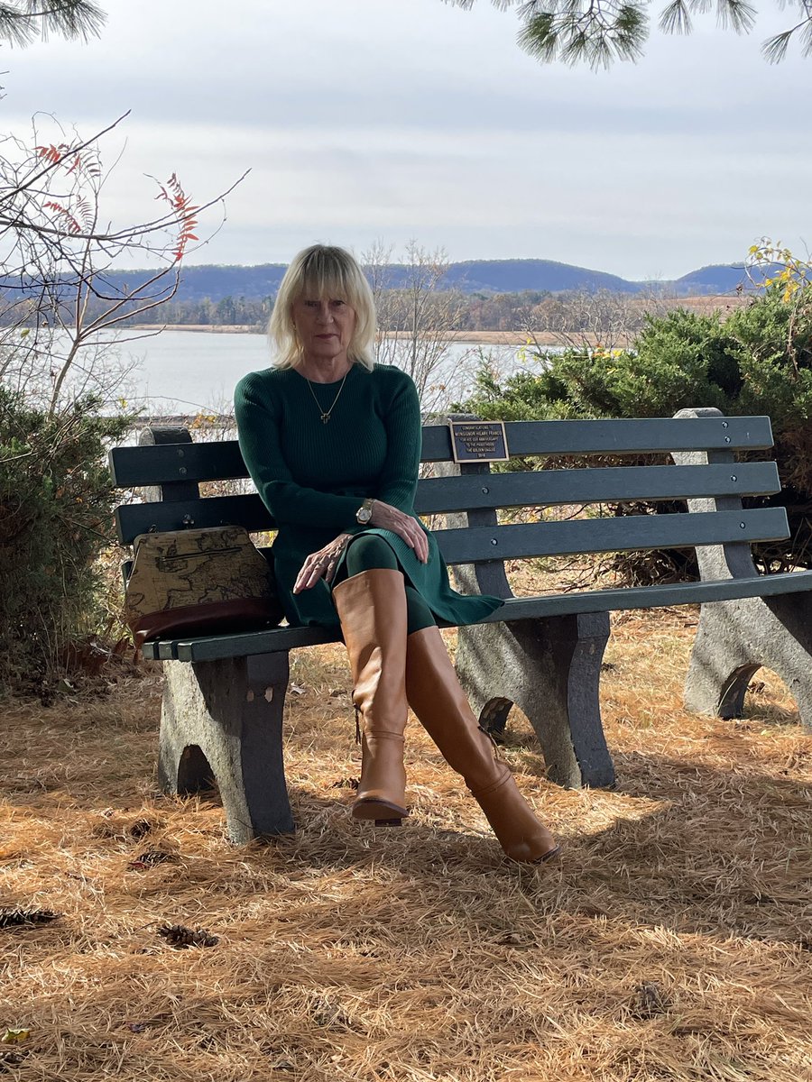 MaraWriterBlog's tweet image. What a wonderful fall we are having. Life is good 😊 #lifeisgood