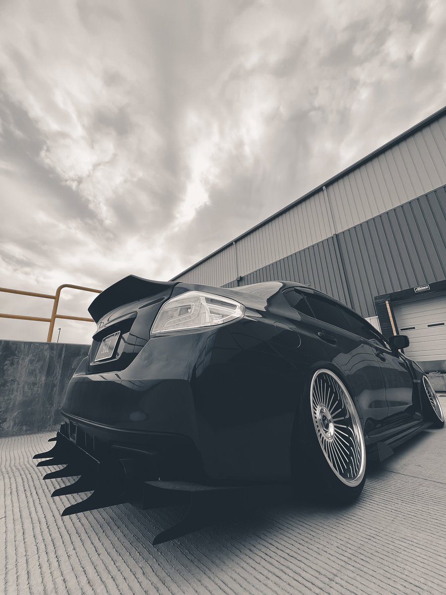 ImportGia's tweet photo. Lil land yacht 🙂‍↔️ https://t.co/Vmysti5gvS