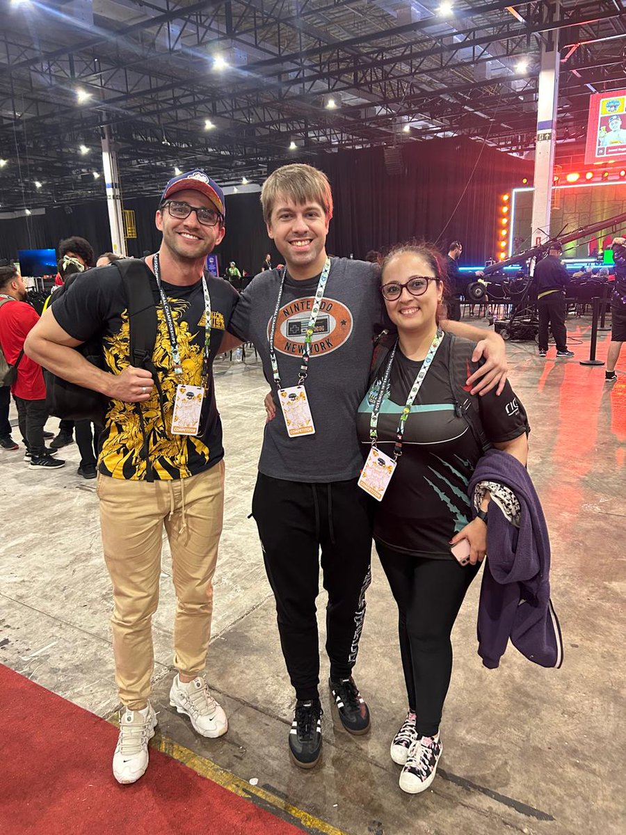 vanrbbueno's tweet photo. Thank you for once again receiving a gift from us. You will always have our affection and attention here in Brazil. With love Vannys, @DJALANPOKEMON and @TitanRayVGC https://t.co/N97FTCxrIK
