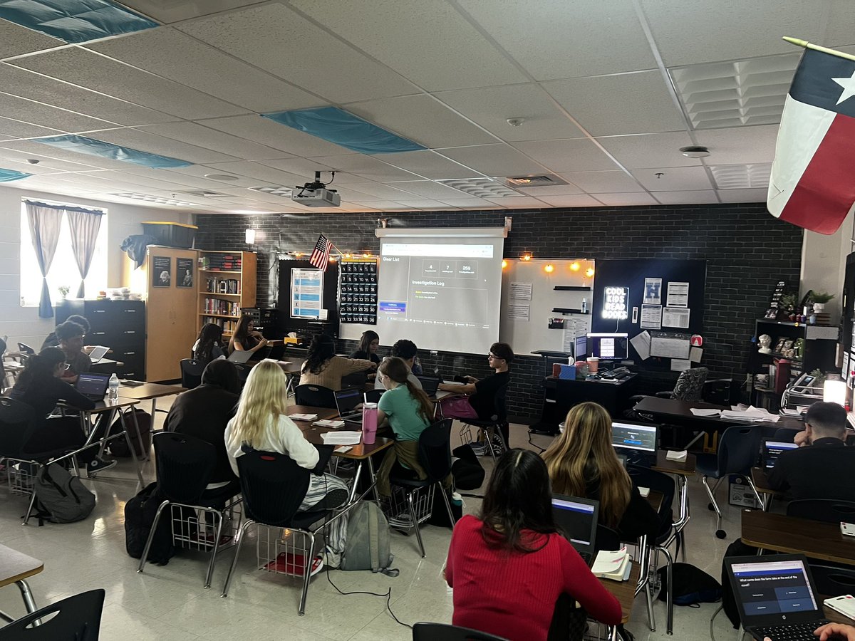 the_spookyteach's tweet image. Had to review for a test we are taking tomorrow, so we made it fun with @gimkit! #TrustNoOneGame #English1 #HawkYeah @NISDHarlan