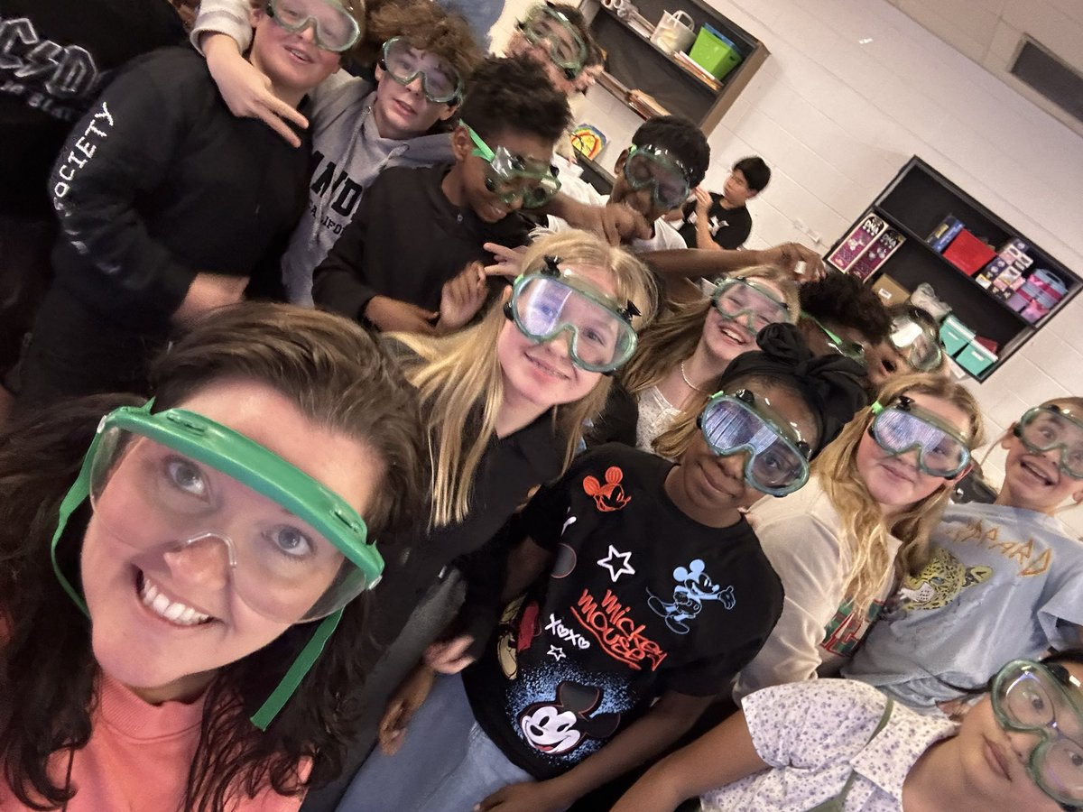 โ๐ ๐ค๐๐๐๐ฃ๐ช ๐๐๐ค๐ค๐๐๐๐๐ฃ ๐ฆ
tweet media