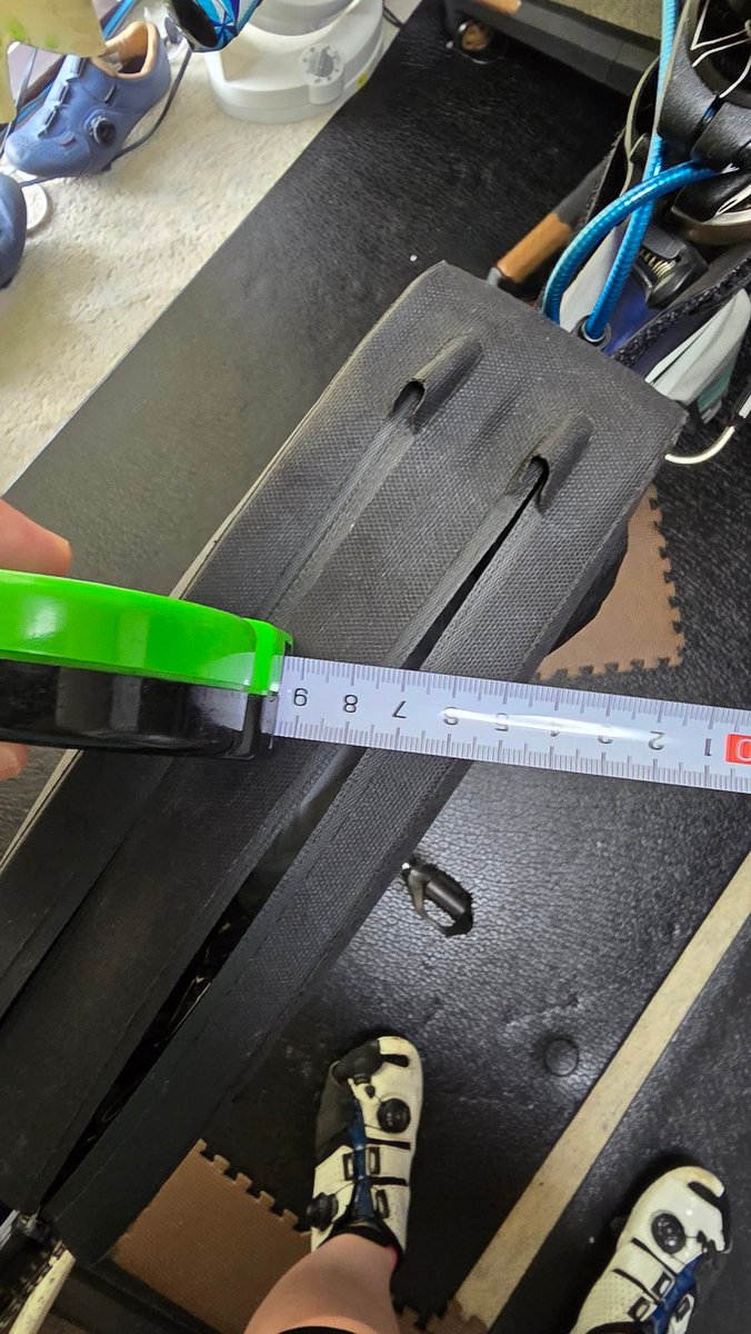 sgr_5125's tweet image. 全部撃破出来た(´つヮ⊂)ｳｵｫｫｗｗｗｗ
対戦ありがとうございました💪
フルの方も久々にやって見るかな

前半でめちゃ暑くなったからこっそりF1つけてみた。
ファンから大体120cm離れてると風を受ける分には心地よかった👍

 #zwift 
 #CYCPLUS 
 #PR