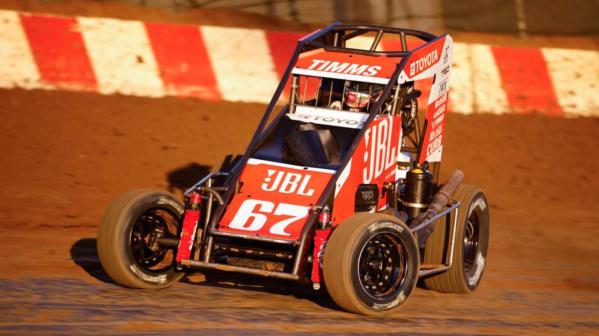 USACNation's tweet photo. Trophy Hunting! 🏆

4⃣ drivers in Wednesday's @TulareRaceway USAC @NosEnergyDrink National Midget field own Trophy Cup winning experience.

🏆 @corey_day_ (2023-24 Champ)

🏆 @MichaelKofoid (2021 Champ)

🏆 @RyanTimms_5T (2021-22 Race Winner)

🏆 @TyCourtney7BC (2022 Race Winner) https://t.co/708HPdTbkT