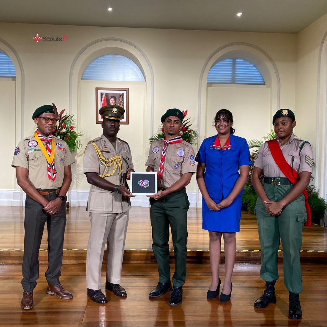 ScoutsTT's tweet photo. Presented Republic & Independence badges to the Chief Scout’s Aide-de-Camp with the Guides & Cadets supporting us. Together, we’re building a brighter future for youth through leadership & service. #ScoutsTT #GoScouting #GuidesTT #CadetsTT #YouthLeadership https://t.co/SI9QABFl4g