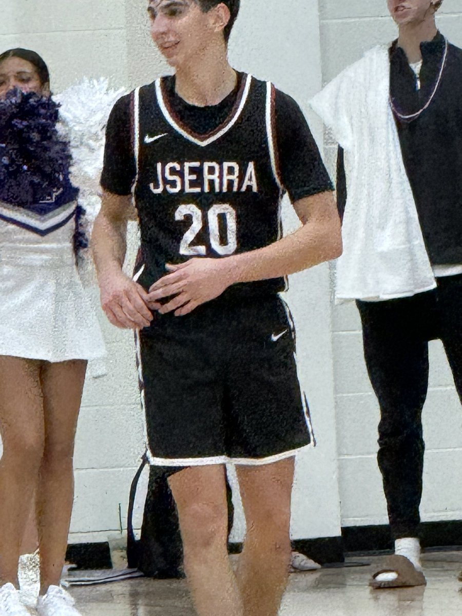 6’3 2025 Grayson Sinek Has been a spark plug for <a href="/JSerra_Hoops/">JSerra Basketball</a> in the second qtr, has 11 points and knocked down 3 3s.

#BIGSHOTS