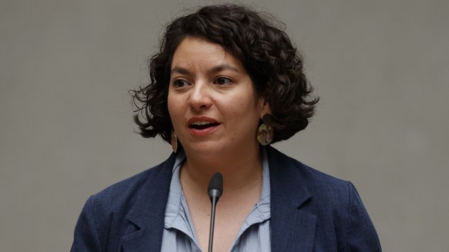 Ministra Toro por financiamiento de Chile Crece Contigo: Es una hipocresía de la oposición decir "los niños primero" y dejar sin presupuesto a más de dos millones de niños y niñas #CooperativaContigo tinyurl.com/2ajmqrpb