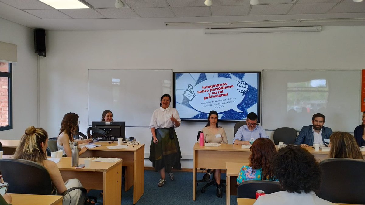 Daniela Lazcano-Peña (@danilazcano) on Twitter photo Primera vez en <a href="/MesoArgentina/">Meso Argentina</a>.
Bonita experiencia para compartir presencialmente -al fin- con colegas de <a href="/InvestigarenRed/">Investigar en Red</a>, representar a <a href="/pucvperiodismo/">Periodismo PUCV</a> y a <a href="/NucleoMEPOP/">Núcleo Milenio MEPOP</a> … Primera vez en <a href="/MesoArgentina/">Meso Argentina</a>.
Bonita experiencia para compartir presencialmente -al fin- con colegas de <a href="/InvestigarenRed/">Investigar en Red</a>, representar a <a href="/pucvperiodismo/">Periodismo PUCV</a> y a <a href="/NucleoMEPOP/">Núcleo Milenio MEPOP</a> …