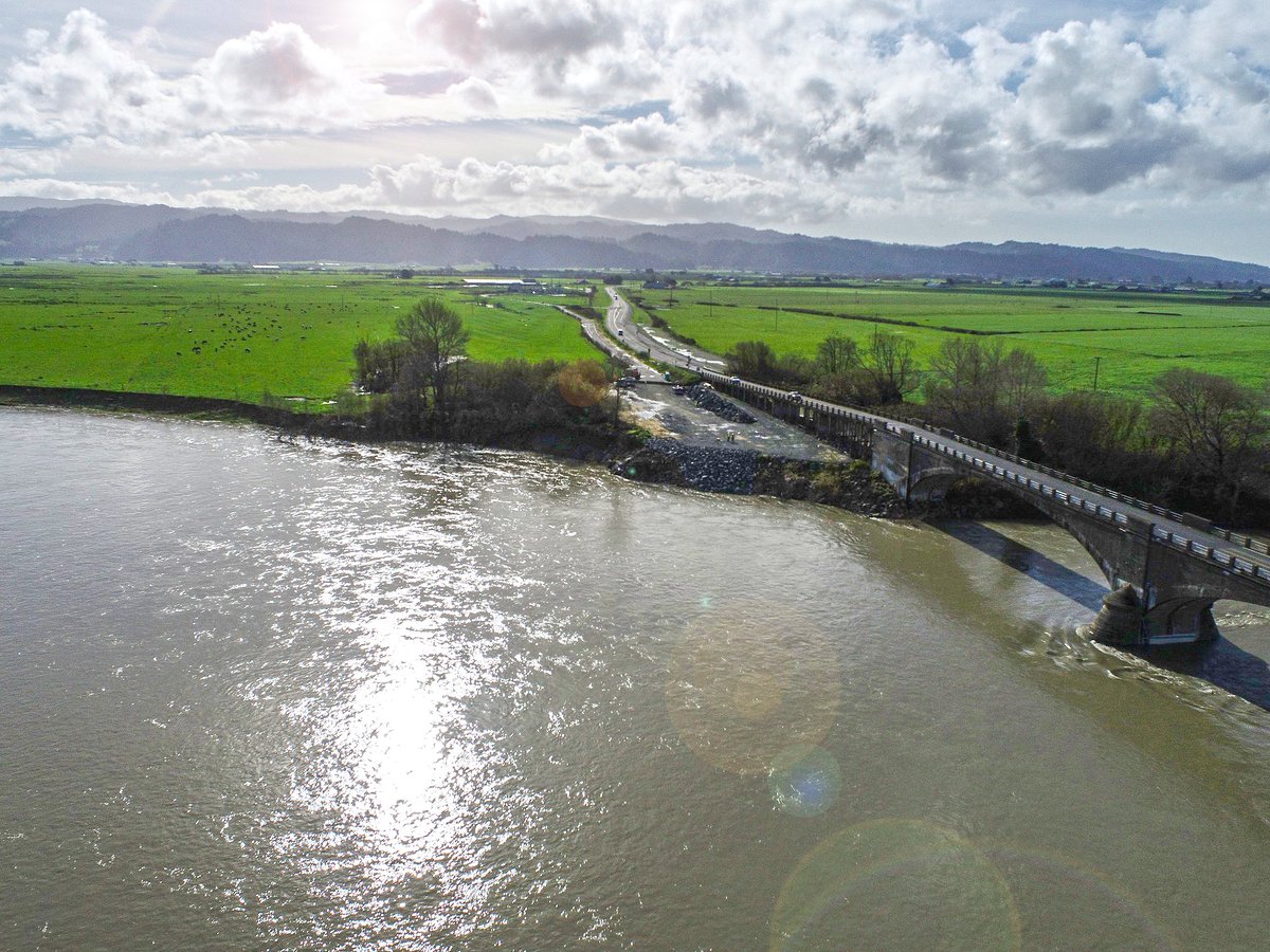 CaltransDist1's tweet photo. Join us Wednesday, Dec. 11, from 5:30 to 7 p.m. at Ferndale City Hall (834 Main Street) for another important community meeting on the future of access to Ferndale along Route 211.
#Ferndale #Fernbridge #Route211 #HumboldtCounty https://t.co/ekKWulfGHp