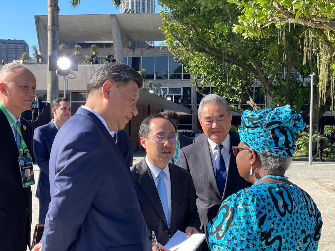 Ngozi Okonjo-Iweala (@noiweala) on Twitter photo Talking with H.E President Xi Jinping at the G20 meeting in Rio de Janeiro. Discussing WTO reforms and how to further strengthen the Multilateral Trading System and update its rules to deal with 21st Century Issues. Also with Minister of Foreign Affairs H.E Wang Yi. <a href="/MFA_China/">CHINA MFA Spokesperson 中国外交部发言人</a> Talking with H.E President Xi Jinping at the G20 meeting in Rio de Janeiro. Discussing WTO reforms and how to further strengthen the Multilateral Trading System and update its rules to deal with 21st Century Issues. Also with Minister of Foreign Affairs H.E Wang Yi. <a href="/MFA_China/">CHINA MFA Spokesperson 中国外交部发言人</a>