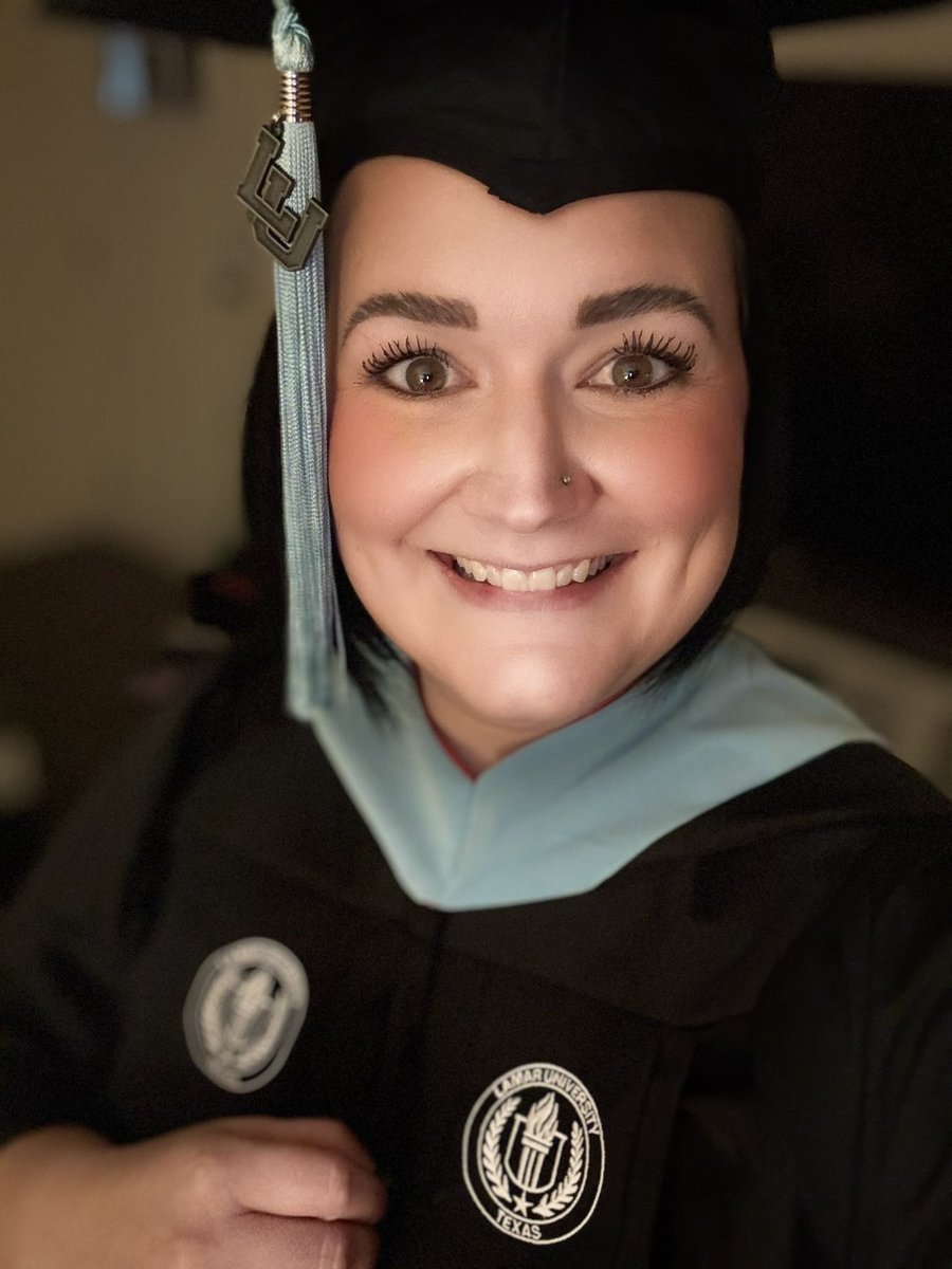 lacummings15's tweet photo. Finally hit submit on my PASL for principal certification! It was quite literally one of the hardest things Iโve ever done. Next up is walking (hopefully not tripping) across the stage to get my masterโs! #letthecountdownbegin ๐๐ https://t.co/ybCXWtwWhI
