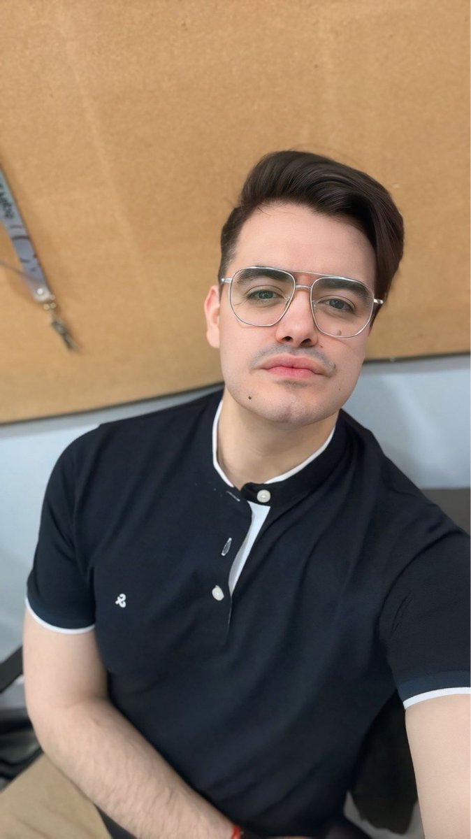 emmanueljsv's tweet photo. Lunes!! 😌 https://t.co/IRIf6WIjAG