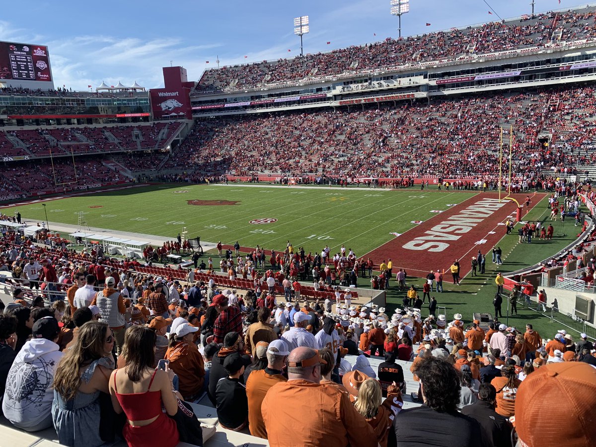 smashedhalos's tweet image. Had a great time with @cullicull_xi and family. Visiting Fayetteville. Meeting up with old friends and making New ones. @mikethompson83 was missed. 
See y’all next weekend in Austin.