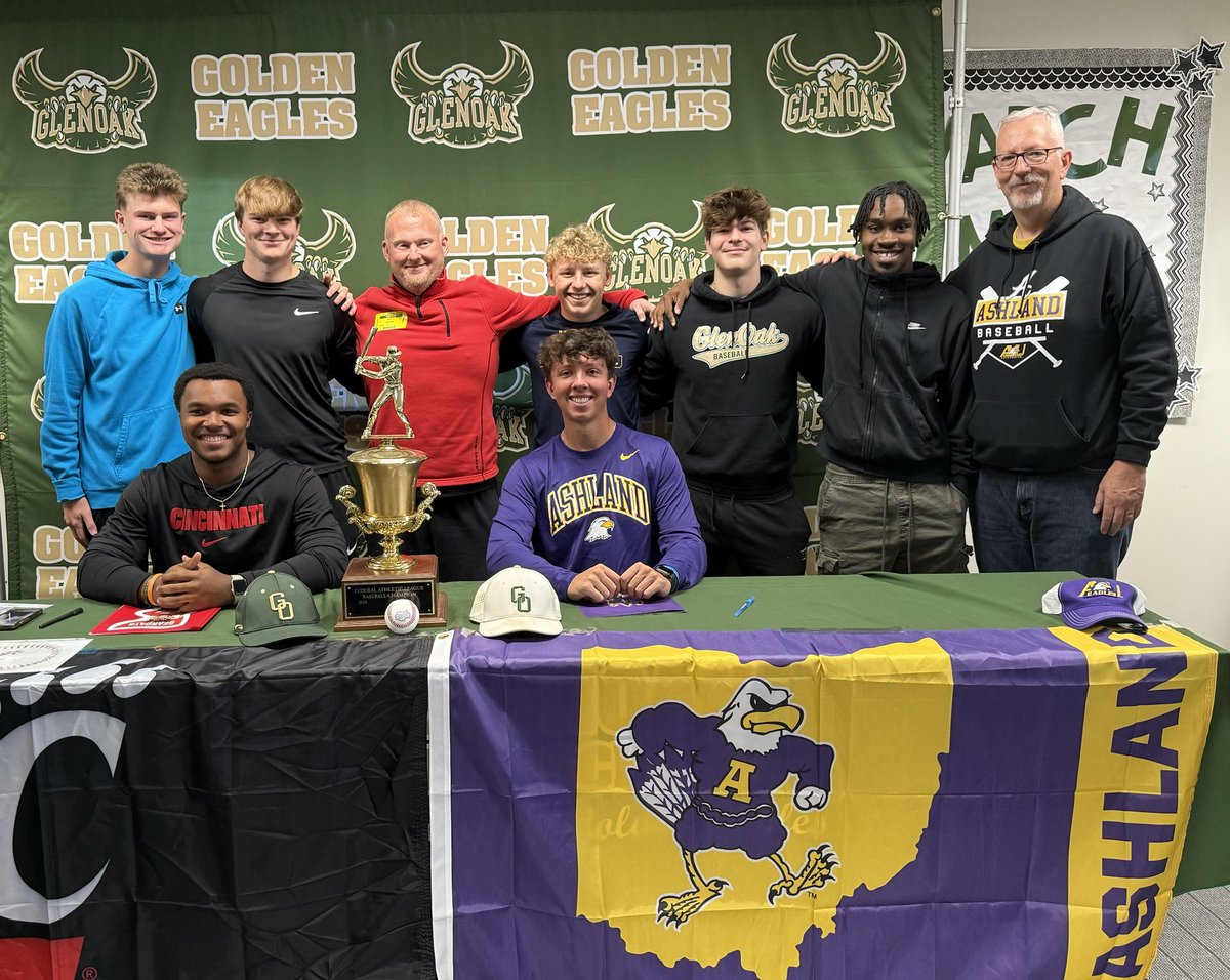 Congrats to former ⁦<a href="/OhioSpikes/">Ohio Spikes</a>⁩ players Quincy Mazeke (Cincinnati) and Ben Sibert (Ashland), now seniors at GlenOak, pictured signing their letters of intent while their former Spikes teammates and coaches look on!