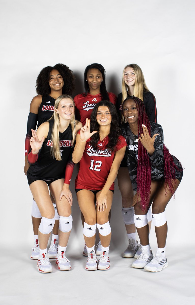 Home for the weekend <a href="/LouisvilleVB/">Louisville Volleyball</a> ❤️❤️❤️ <a href="/TeamIndianaVB/">Team Indiana VB Club</a> <a href="/ZionsvilleVB/">Zionsville VB</a>