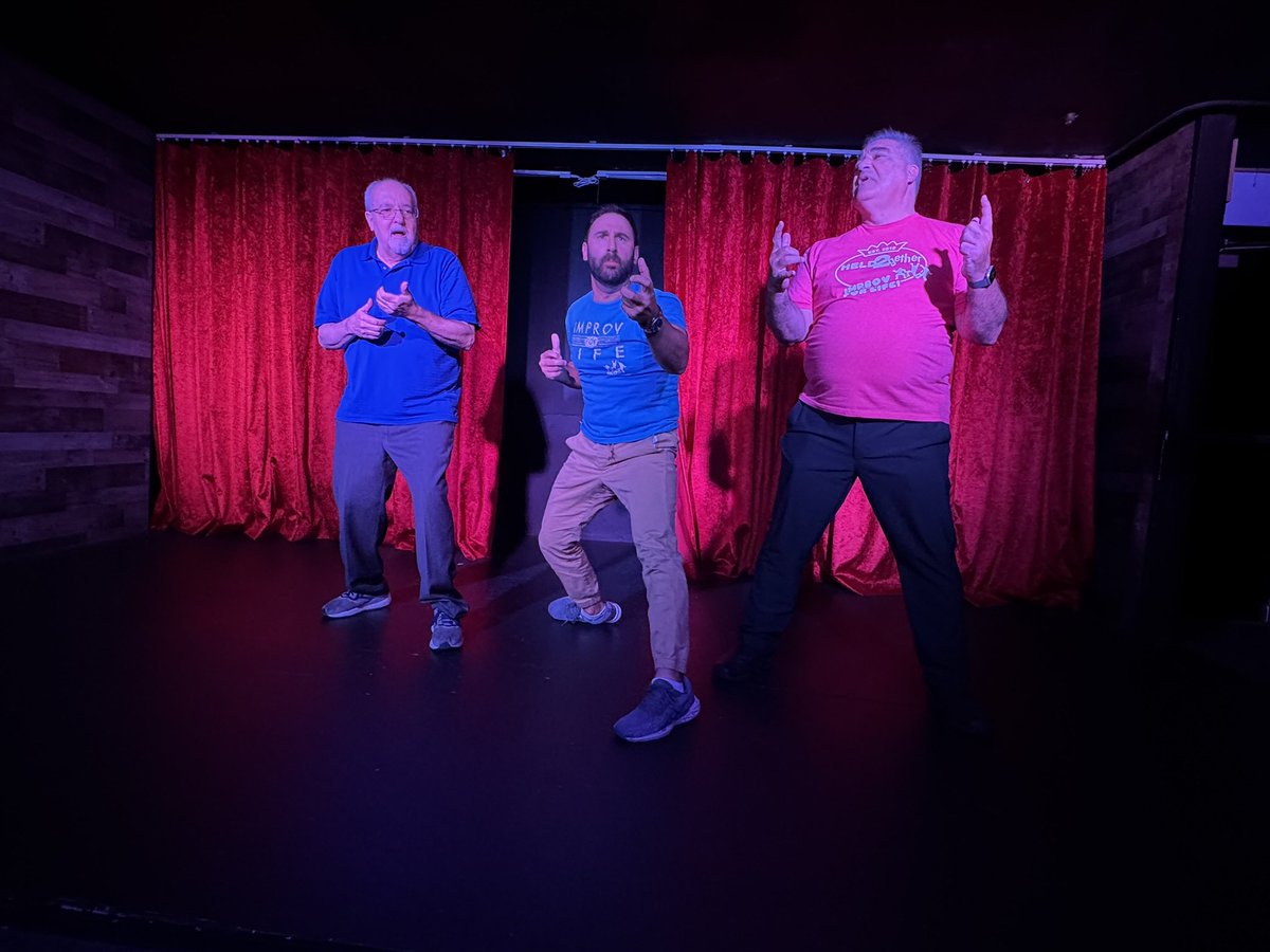 Held2gether's tweet photo. These improvisers did such an amazing job this past Saturday at the Short Form Graduation show! Congratulations to the whole class 🎉 https://t.co/XTLbBqane2