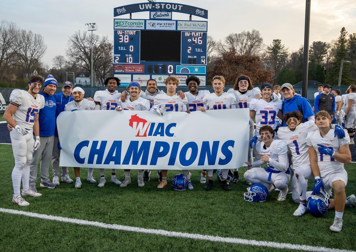 imdreday4's tweet photo. A 2024 WIAC CHAMPION, Truly blessed with the best. 🙏🏽

#SwingTheAxe #d3football https://t.co/zpLdGbqDvU