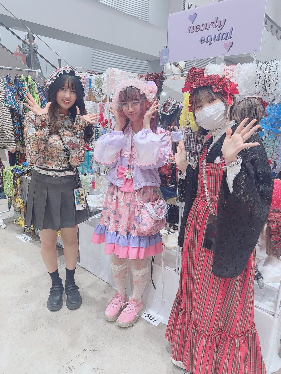 min_3h's tweet photo. #デザフェス60戦利品

🌈 Conpeitou. 
安定のアーマーリング✨
やっぱりこれが指にないと落ち着かないですね🌈🌟

🫧 nearly���equal
おともだちのブランド🫶🏻
ヘドレ種類たくさん展開しててすごい！！
ずっと欲しかったのうれしい🎀 https://t.co/jgp6r0aE9W
