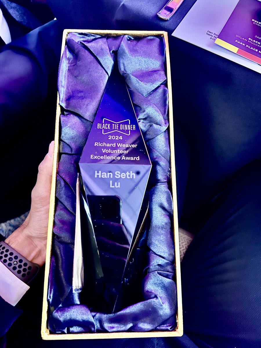 Han Seth Lu tweet media