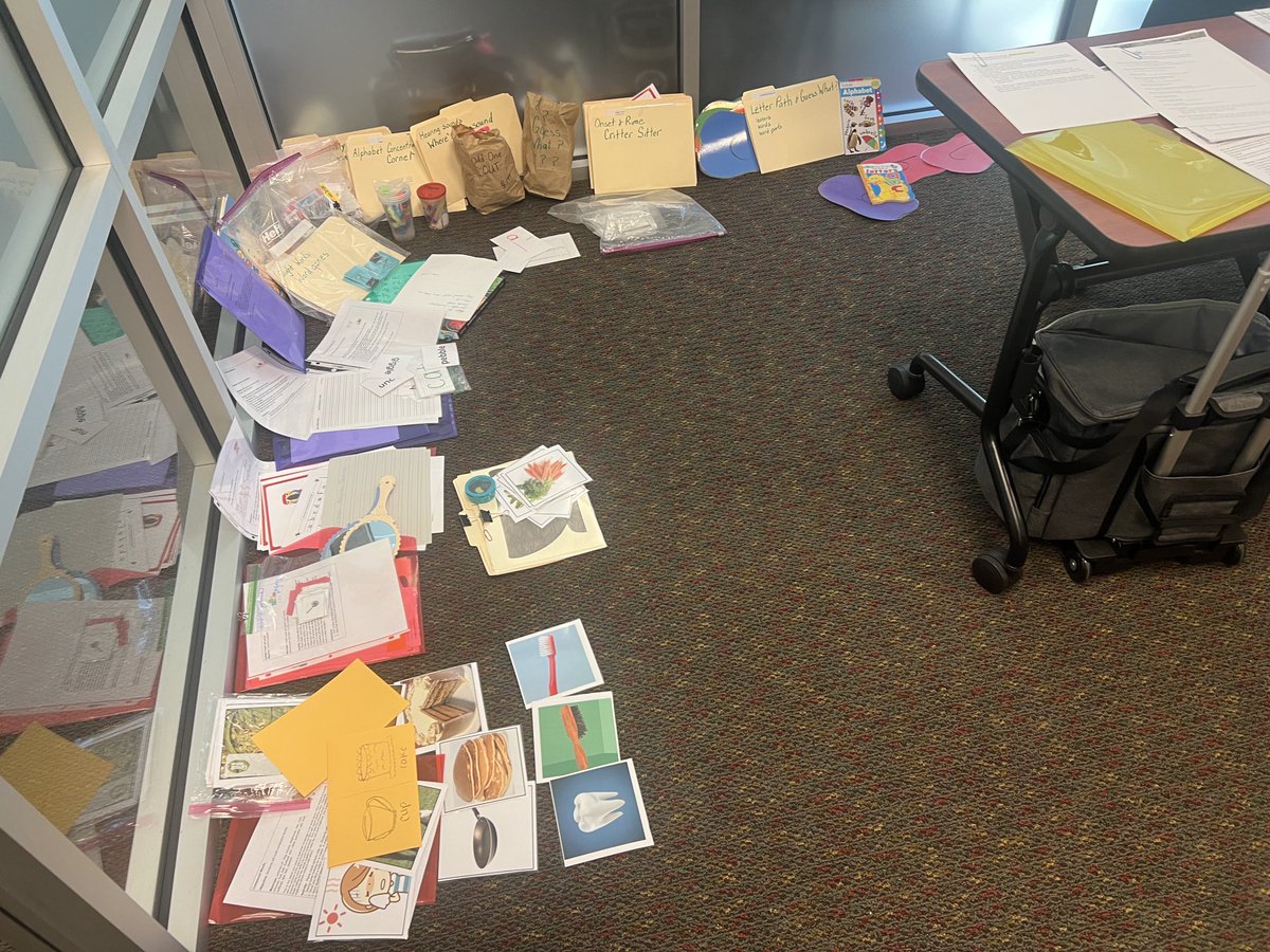 And just like that… literacy stations are born! Let’s READ, Georgia! ⁦@MGRESAPL⁩ ⁦<a href="/daaj14/">Dr. Damita James</a>⁩