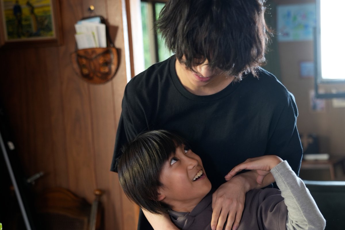 movie_core2014's tweet photo. 映画『うちの弟どもがすみません』まるで本物の4兄弟！兄弟愛満載のわちゃわちゃ場面写真解禁 舞台挨拶情報も
https://t.co/Ldz3Prcs6A
#うちの弟どもがすみません #うち弟 #畑芽育 #作間龍斗（#HiHiJets）#那須雄登（#美少年���#織山尚大（#少年忍者）#内田煌音 https://t.co/EUDMUy8qGw