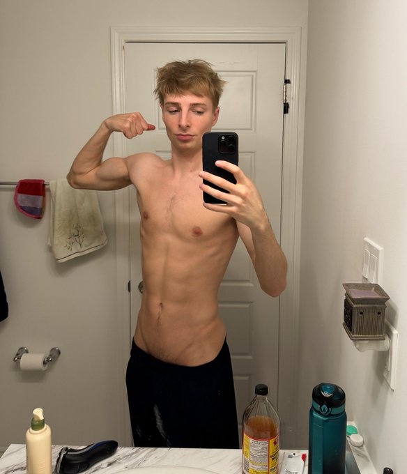 Idk a caption https://t.co/7MrBMgNudE