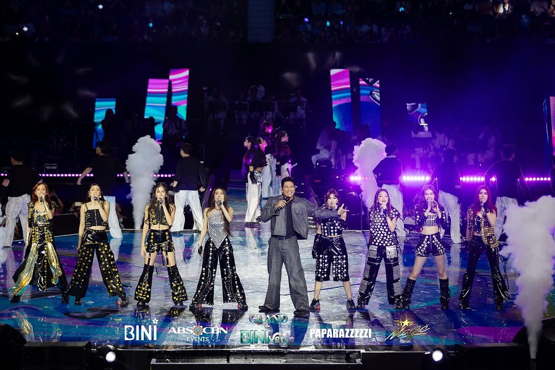 ABSCBNNews's tweet photo. Na na na napakasayang Day 2! 😍

Nation's girl group @BINI_ph brought Blooms to a stunning world of breathtaking performers on the second day of "Grand BINIverse."

Kapamilya stars Gary Valenciano, Maymay Entrata, and Vice Ganda were among the performers who added fun to the group's already packed three-hour show.

(Courtesy of Star Magic/ Instagram)

MORE: https://t.co/a7BCFFliwc