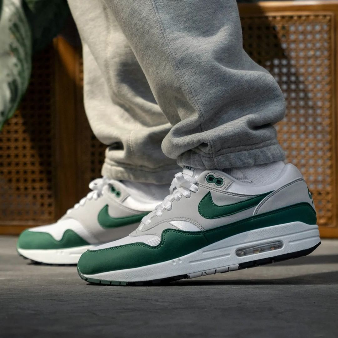 nike air max 1 anniversary evergreen