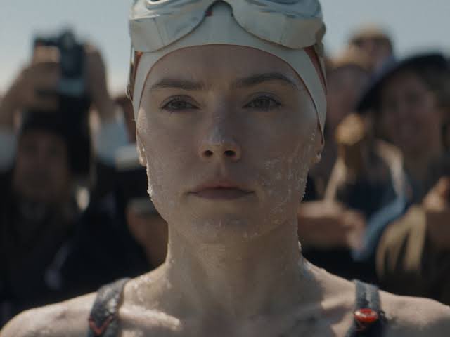 ¿Una película para hoy? La joven y el mar 🎥 

Cuenta la historia de Trudy Ederle, pionera en la institucionalización del deporte femenino pese a todos los prejuicios y desventajas de la época. 

Un ejemplo de mujeres apoyando a mujeres 💜