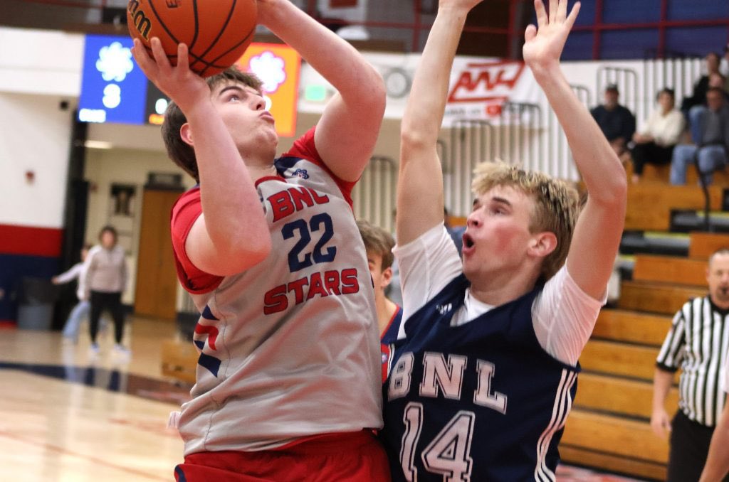 Stars show brief glimpse of future during intrasquad scrimmage wbiw.com/2024/11/18/sta… <a href="/BNLHSAthletics/">BNL Athletic Department</a> <a href="/CoachGodlevske/">Kurt Godlevske</a> <a href="/p_matson2/">Patric Matson</a> <a href="/loganmiracle31/">Logan Miracle</a> <a href="/isaiahsasser22/">Isaiah Hunter Sasser</a> <a href="/Quincy3Pickett/">Quincy Pickett</a> <a href="/parkerkern23/">Parker Kern</a> <a href="/jadenrgilbert/">Jaden Gilbert</a> <a href="/Daxtonshort25/">Dax Short</a> <a href="/GibsonCrane36/">Gibson Crane</a>