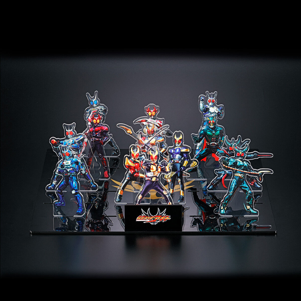 極限の収集と無限の創造。 大型ステージで楽しめるアクリルスタンド