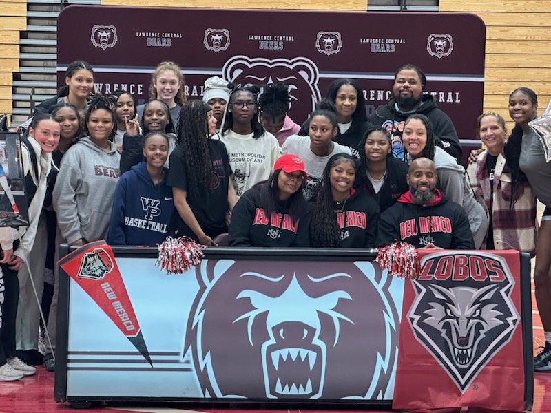 LCHS LADY BEARS 🐻🏀 tweet media