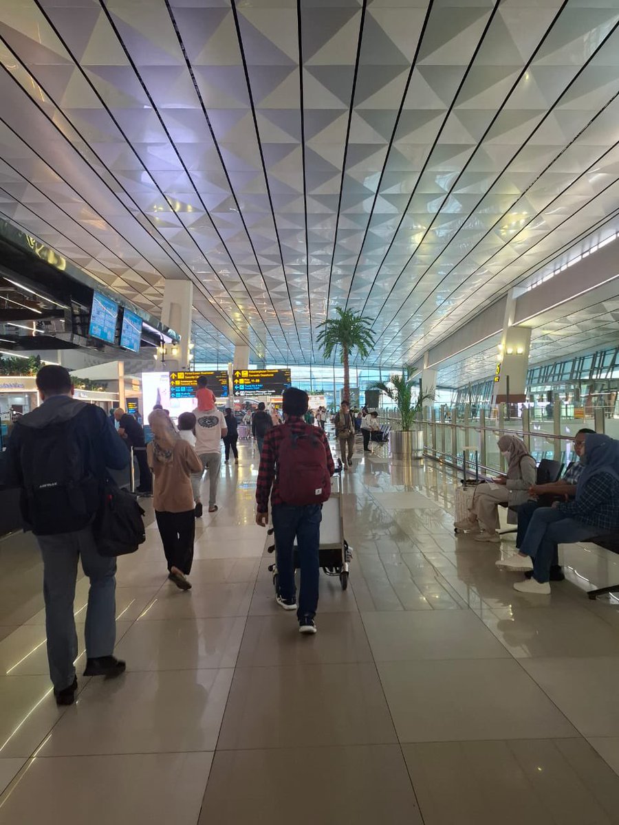 marsitosirait's tweet photo. Check in online tpi no seat tdk urut…
klo mau ganti seat bayar ini maskapai kurang uang kapa!!! https://t.co/h3Ts2LwK34