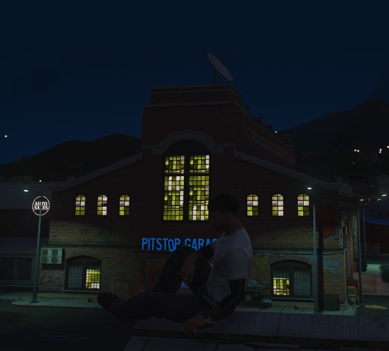 Ando desaparecidoo, el sábado si todo va bien hago directito de carreritas. Y bueno, este es mi nuevo PJ, Mac, estamos en <a href="/CalmDownRP/">CalmDownStudio</a> , está en una fase beta así que cualquiera que quiera probar el server será bienvenido <333