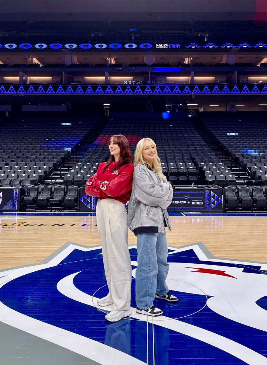 kaylinnjane's tweet photo. City night 👑 https://t.co/M2WZNTQYS9