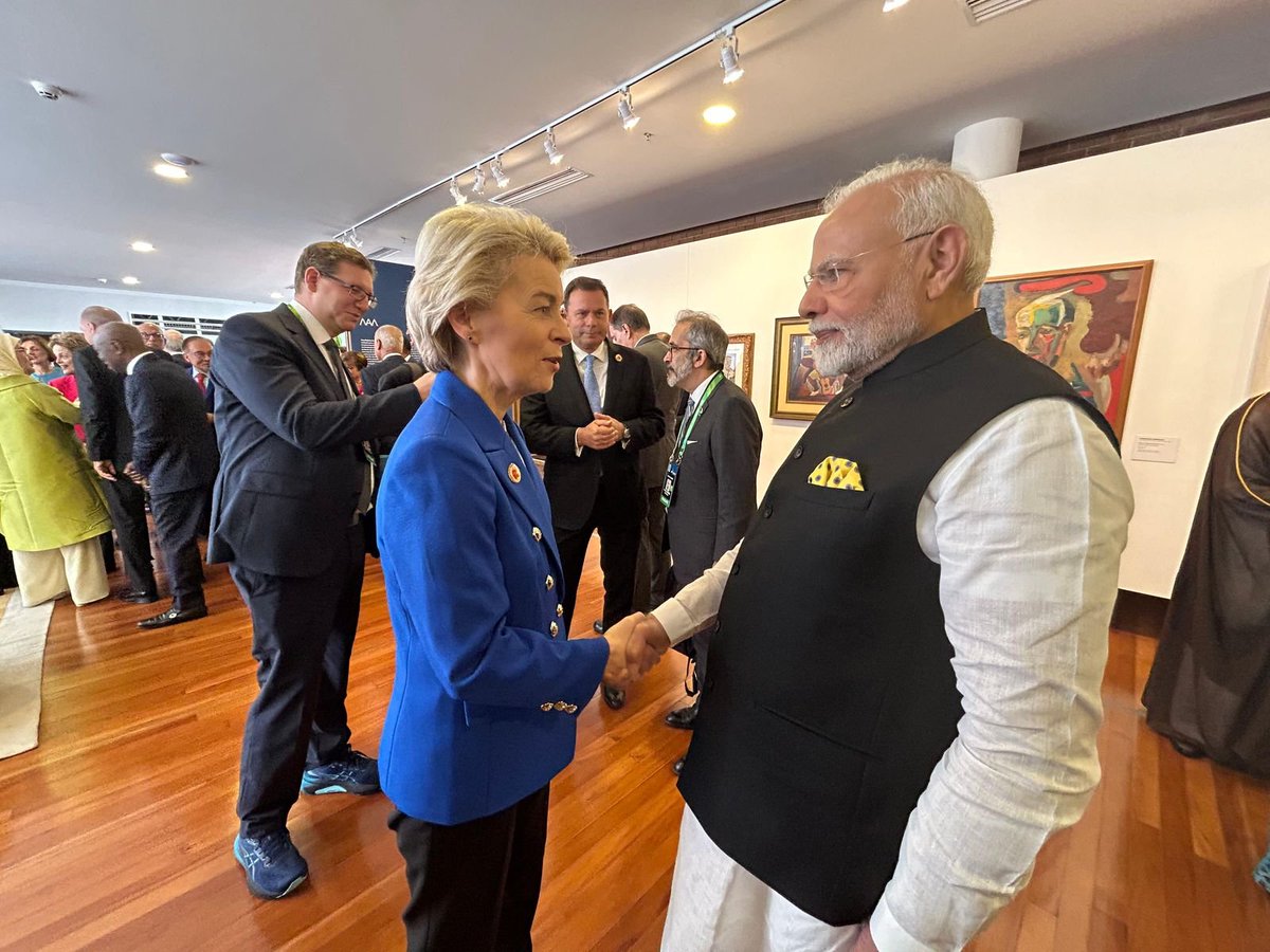 Narendra Modi tweet media