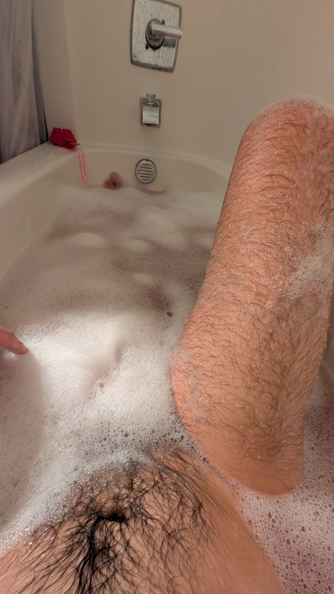 HotterPine tweet media